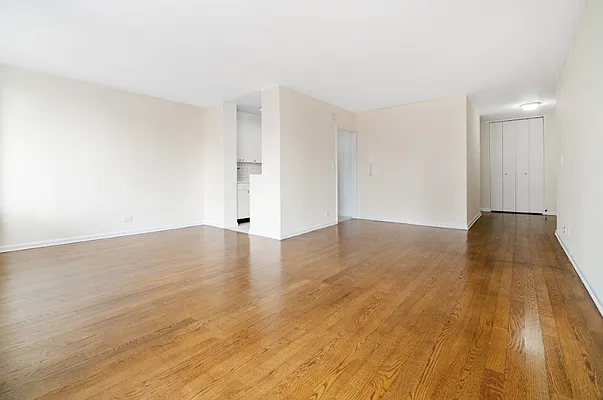 Rented by REAL New York | media 11