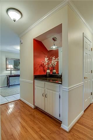 2nd image of 239 Hearthstone Manor Ln
