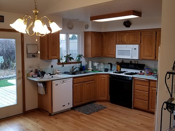 2nd image of 2719 Manchester Dr