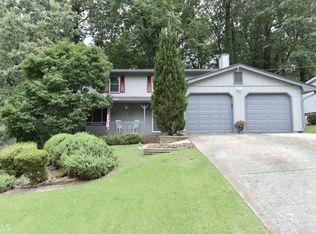 5235 Rockborough Trl, Stone Mountain, GA 30083