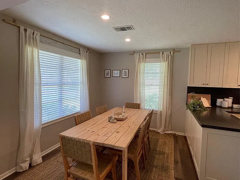 1150 N Berlin Rd — Photo 4