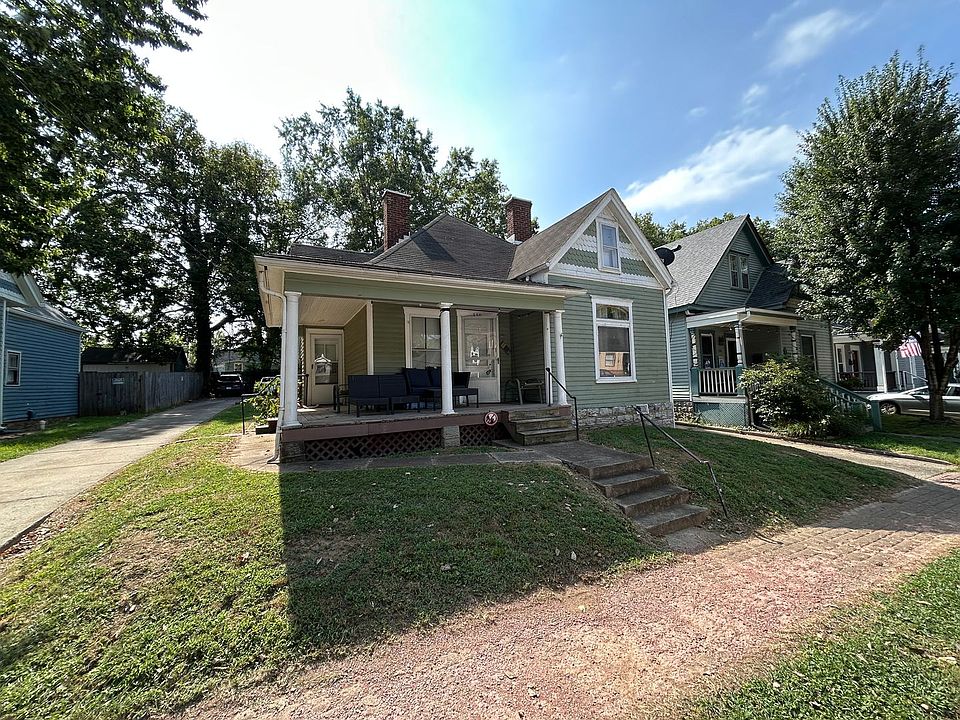 1st image of 330 Oldham Ave