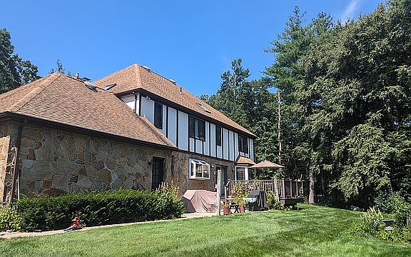 4th image of 23 Carr Rd