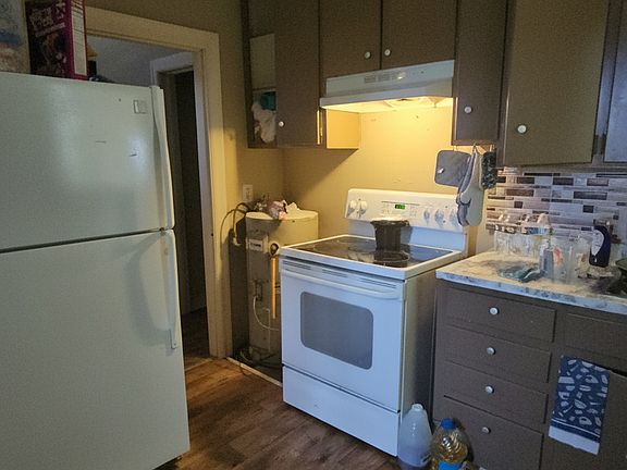 3rd image of 430 N Cleveland St
