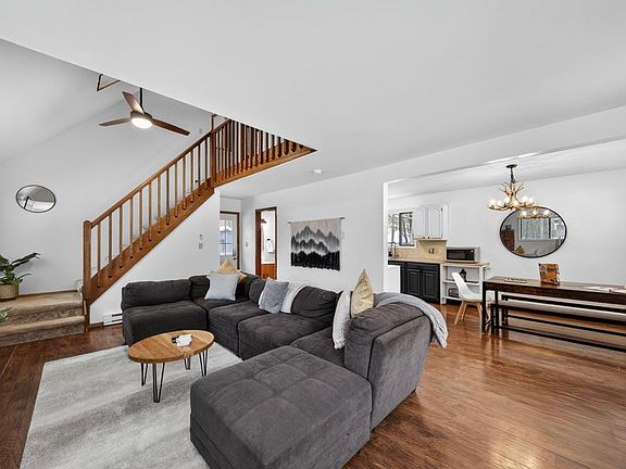 Open Living & Dining Space _ Spacious open floor plan with comfortable seating, dining for the whole group, and easy access to the kitchen.