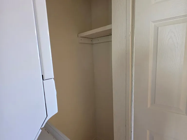 301 Utah St SE #4 — Photo 13