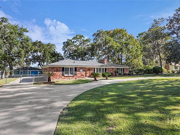 2nd image of 1613 Lake Drive