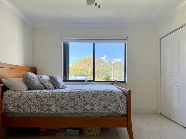 296 Racquet Club Rd APT 103, Weston, FL 33326