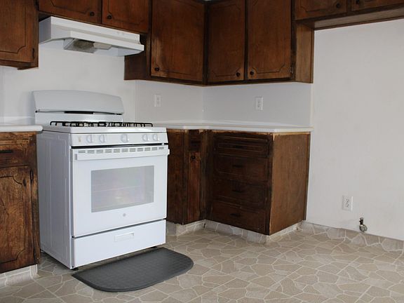 4th image of 517 S R Street