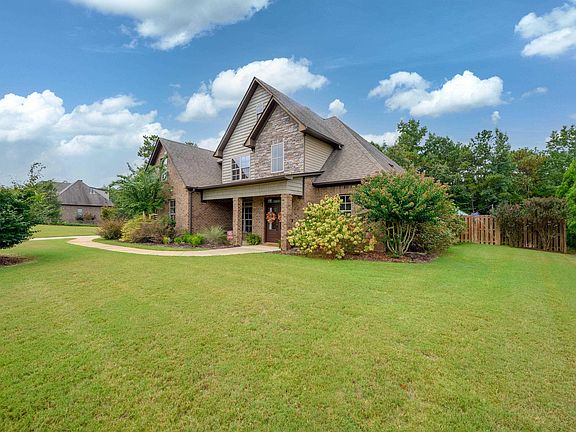 2nd image of 356 Grey Oaks Dr