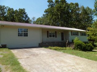 2830 Langdale St, Hokes Bluff, AL 35903