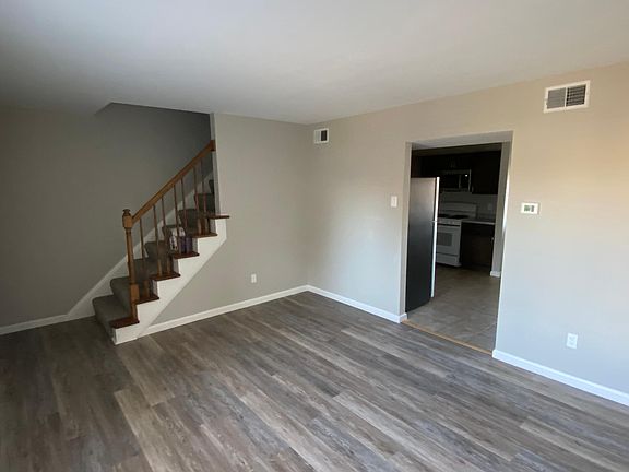2nd image of 1808 Gallaher Ave