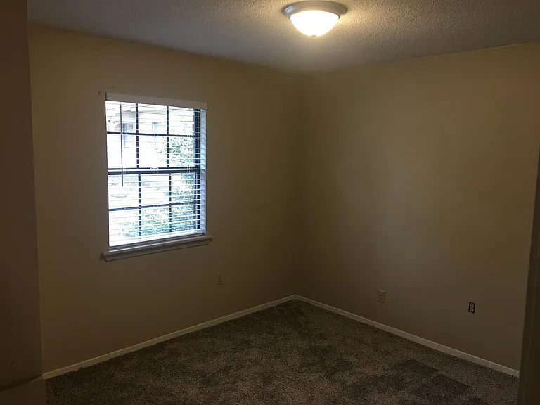 1714 Marilyn Dr — Photo 7