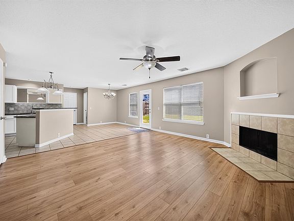 4th image of 20210 Cypresswood Gln