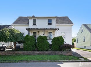 661 Leone St, Woodbridge, NJ 07095