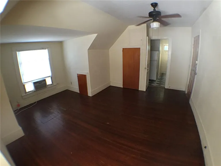 908 W 22nd St #F — Photo 2