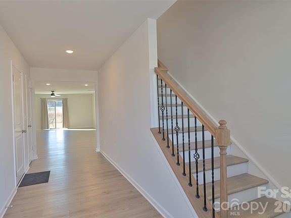 2nd image of 2154 Trollinger Dr