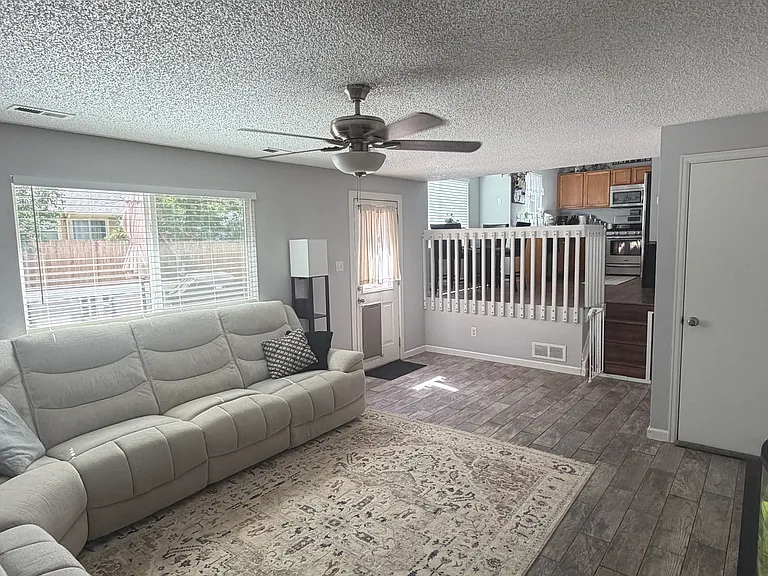 12010 Forest Way — Photo 10
