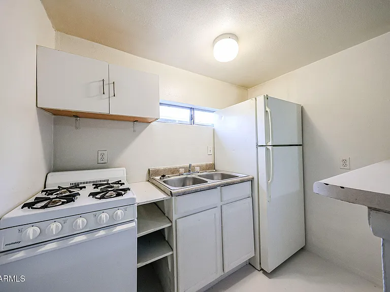 1005 E Moreland St #3 — Photo 7