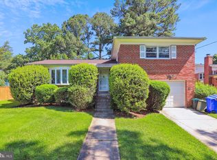 812 Venice Dr, Silver Spring, MD 20904