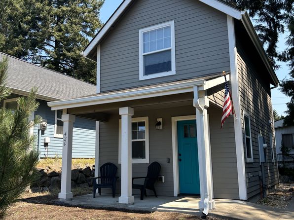 420 SE Oar Ave