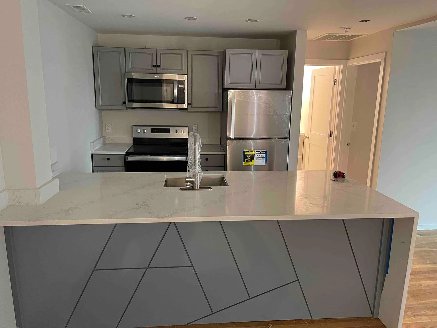217 Thorndike St — Photo 2