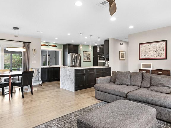 5th image of 10405 NW 39th Manor
