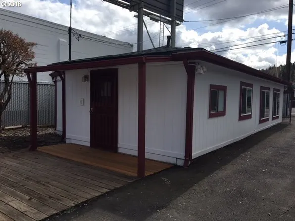 16319 SE Powell Blvd, Portland, OR 97236