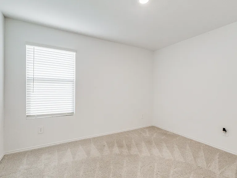 436 Frio Pass Trl — Photo 10