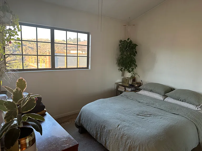 1120 Rosario Dr — Photo 4