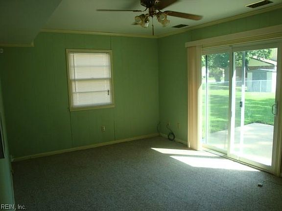 4th image of 616 Essex Park Dr