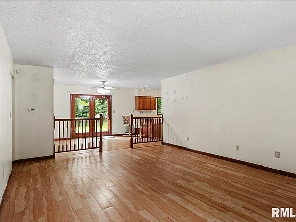 3rd image of 2630 Piper Ln