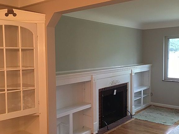 2nd image of 5998 Winnetka Dr