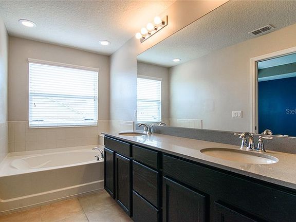 4th image of 7811 Gamemaster Ave