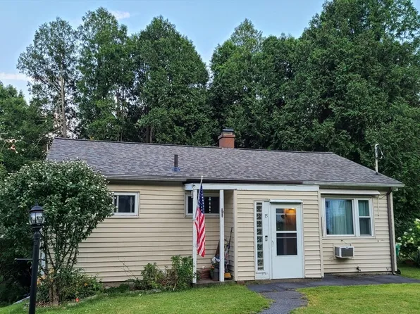 15 Delray Gdns, Northbridge, MA 01534