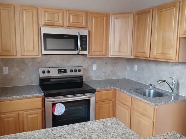 158 Armstrong Ave, Jersey City, NJ 07305