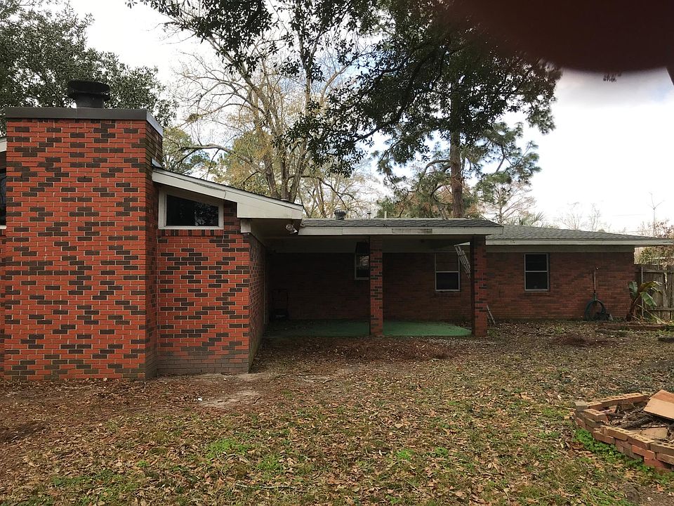 2nd image of 106 Birch Dr