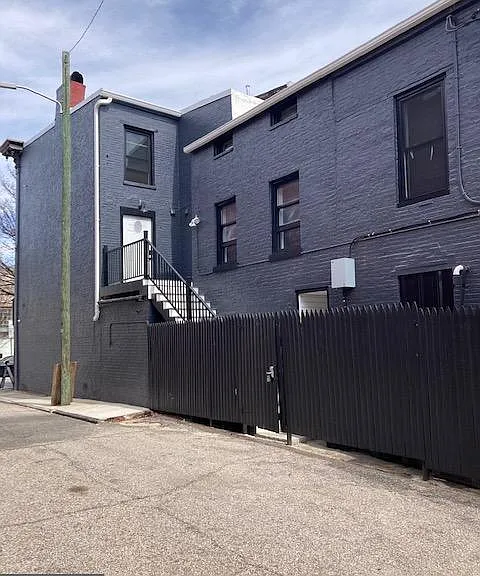 773 Washington Blvd #1 — Photo 9