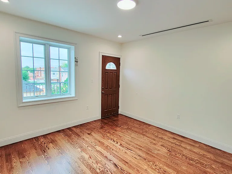 47-12 204th St #2 — Photo 27