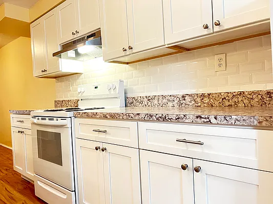 Rented by R New York | media 26