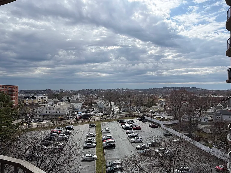 115 W Squantum St #816 — Photo 8