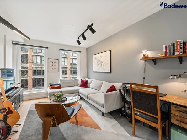 36 Water St, Vancouver, BC V6B 0B7