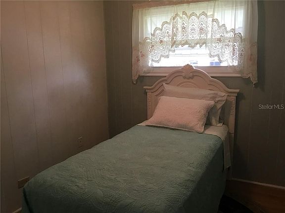 5th image of 531 Fleetwood St