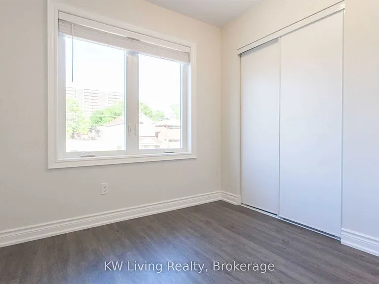 247 Chisholm Ave #3 — Photo 3