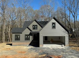 425 E Brookwood Ave, Liberty, NC 27298