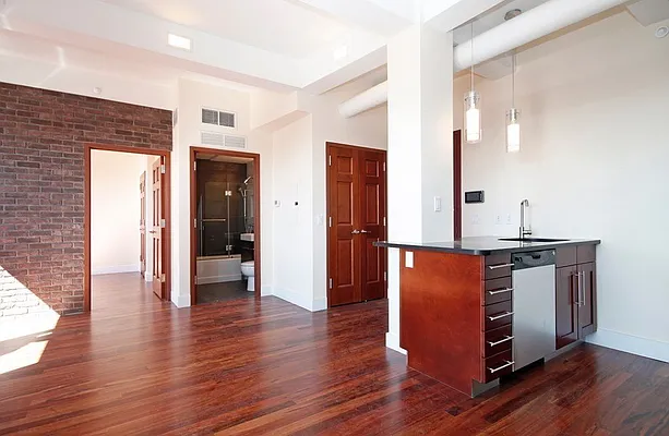 Rented by Compass | media 32