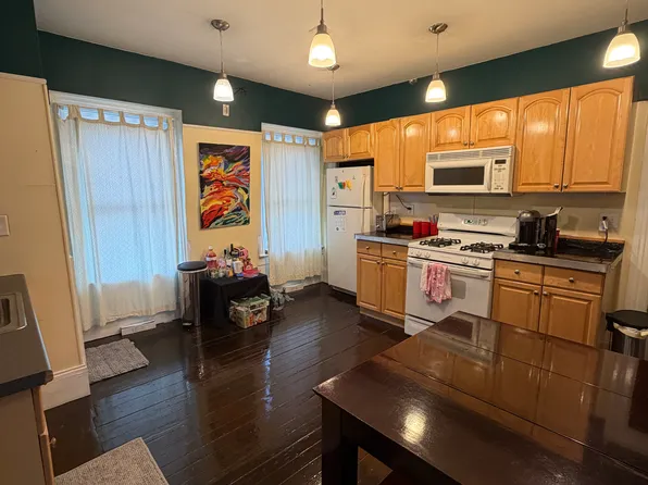 6 Europe St #3, Providence, RI 02903