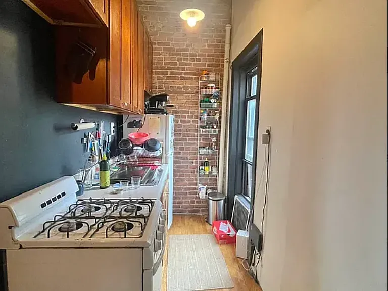 1046 Bergen St #4F — Photo 4