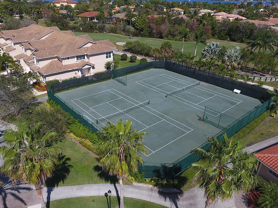1st image of 819 SW Pebble Lane
