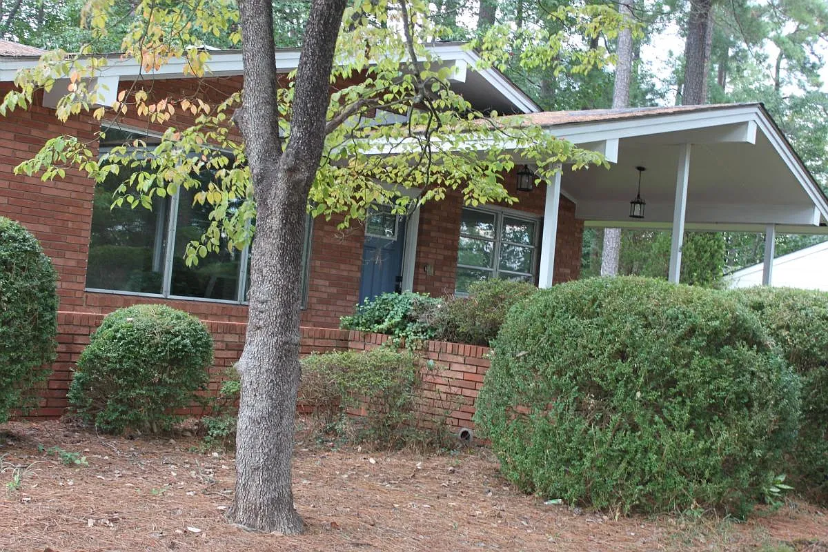 3 bed, 1820 sqft, $5,700 — Photo 1